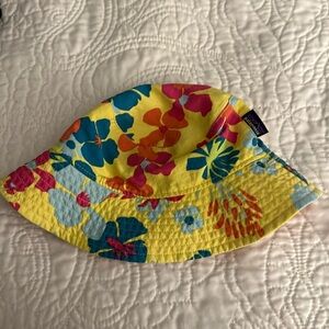 Patagonia baby bucket hat